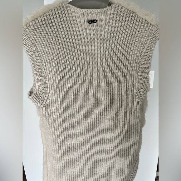 C’N’C Wool Knitted and Fur Vest - Picture 5 of 8
